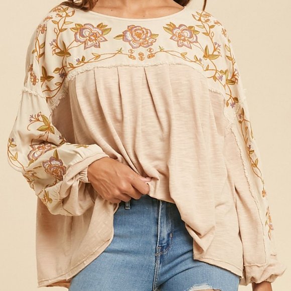 NEW Natural Floral Embroidered Oversize Blouse Top - Picture 8 of 12